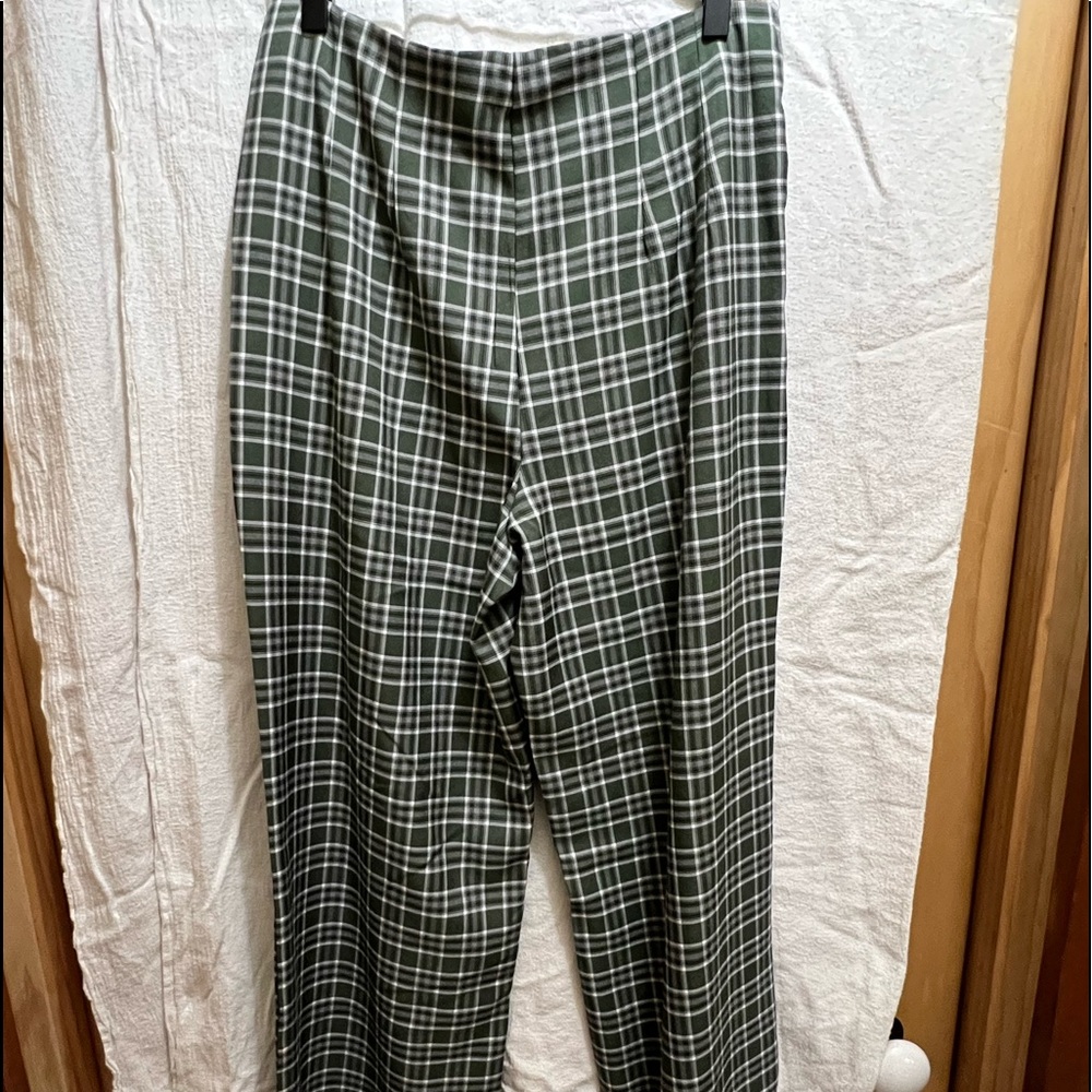 Princess Polly, green plaid pants, size 6, NWOT
